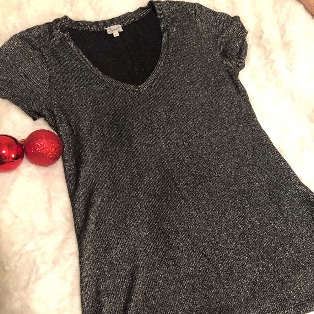 Kismet black/silver fitted tee